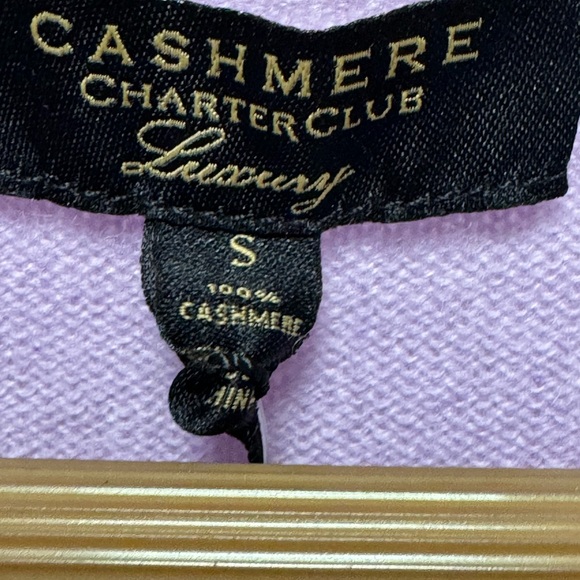 100% Cashmere Small V-neck sweater - Picture 4 of 4